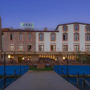 Bacacan Hotel Ayvalik