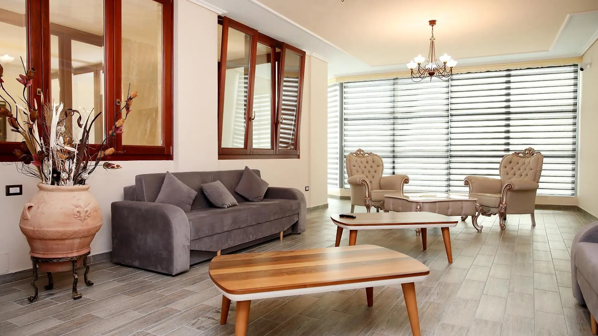 ****  Hotel Vd Roleks Vlorë Albanie